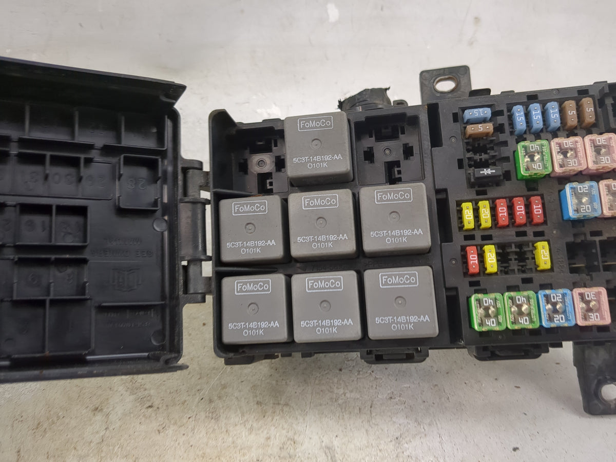 2012-2014 Ford Mustang Fusebox Fuse Box Panel Relay Module P/N:6E5T-14A003-AB 5C3T-14B192-AA, 5L3T-AA Fits Fits 2012 2013 20