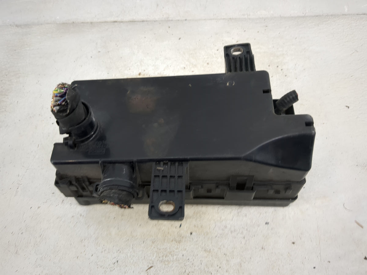 2012-2014 Ford Mustang Fusebox Fuse Box Panel Relay Module P/N:6E5T-14A003-AB 5C3T-14B192-AA, 5L3T-AA Fits Fits 2012 2013 20