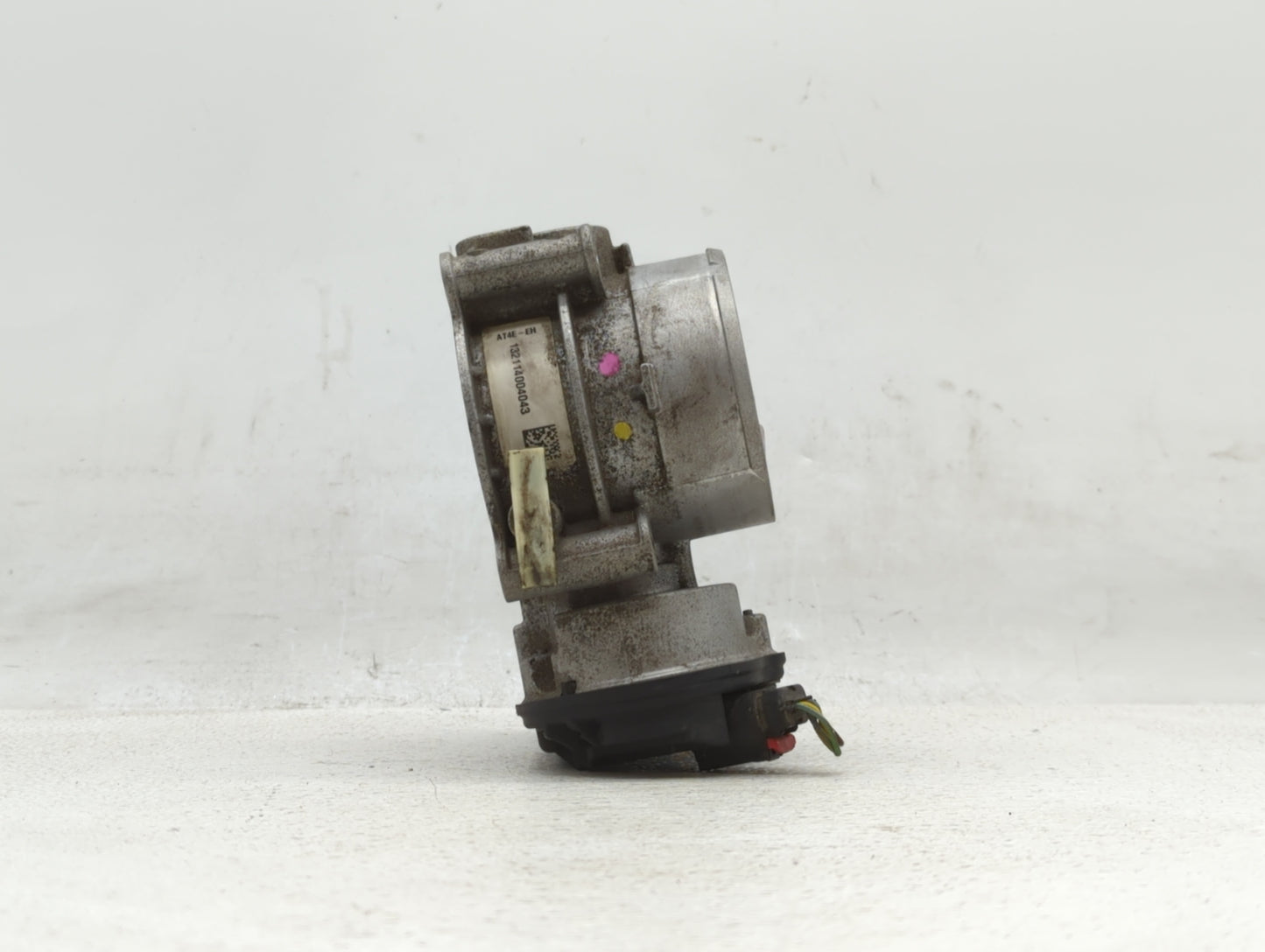 2011-2017 Ford Mustang Throttle Body P/N:AT4E-EH AT4E-9F991-EL Fits Fits 2011 2012 2013 2014 2015 2016 2017 2018 2019 OEM Us