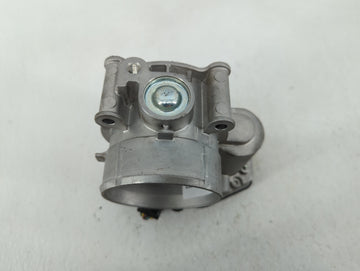 2011-2017 Ford Mustang Throttle Body P/N:AT4E-9F991-EM AT4E-9F991-EH Fits Fits 2011 2012 2013 2014 2015 2016 2017 2018 2019 OEM Used Auto Parts
