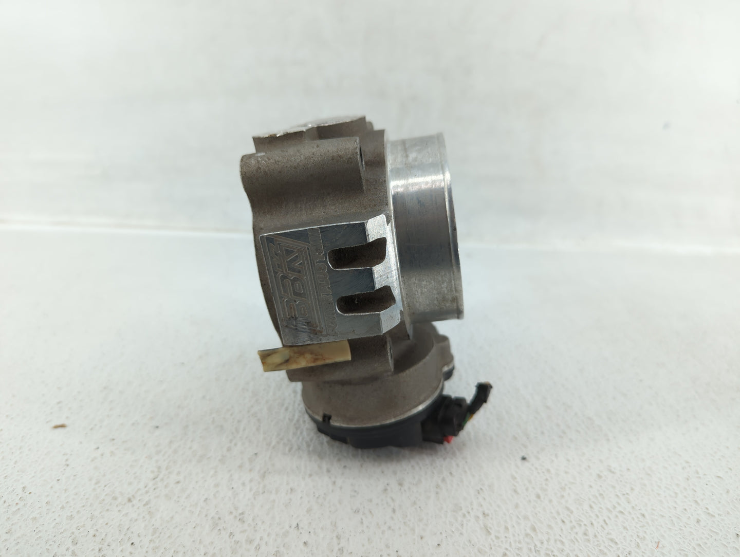 2011-2017 Ford Mustang Throttle Body P/N:2J1523B-0955 Fits Fits 2011 2012 2013 2014 2015 2016 2017 2018 2019 OEM Used Auto P