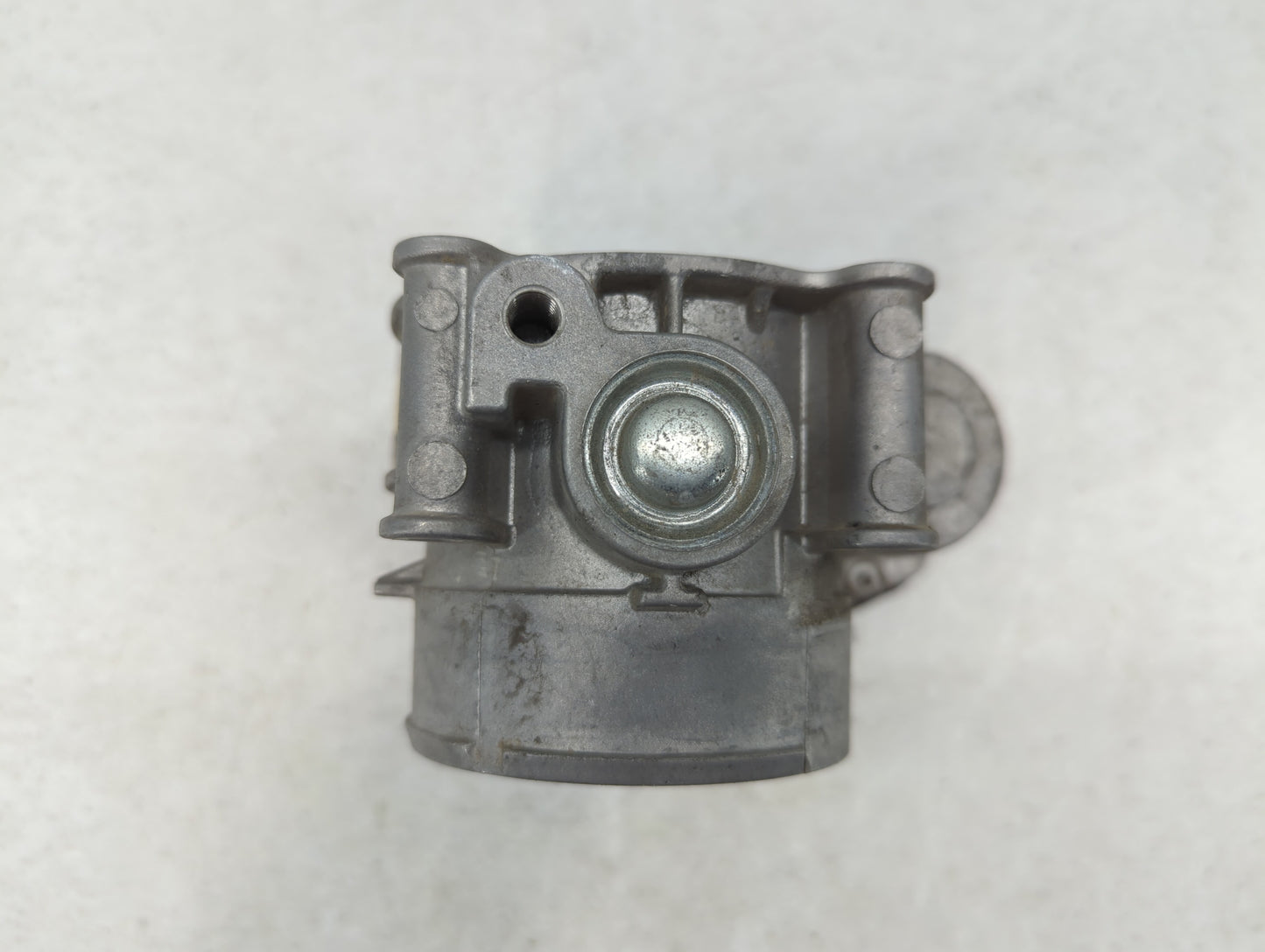 2011-2017 Ford Mustang Throttle Body P/N:AT4E-EH Fits Fits 2011 2012 2013 2014 2015 2016 2017 2018 2019 OEM Used Auto Parts 