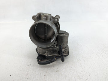 2011-2017 Ford Mustang Throttle Body P/N:AT4E-EH Fits Fits 2011 2012 2013 2014 2015 2016 2017 2018 2019 OEM Used Auto Parts 