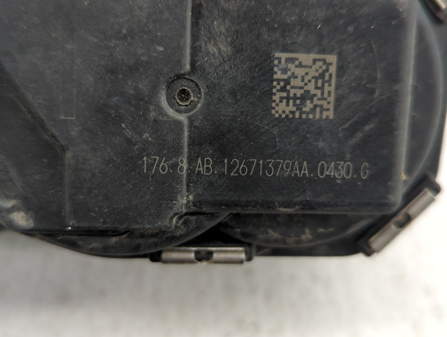 2011-2017 Ford Mustang Throttle Body P/N:12671379AA Fits Fits 2011 2012 2013 2014 2015 2016 2017 2018 2019 OEM Used Auto Par