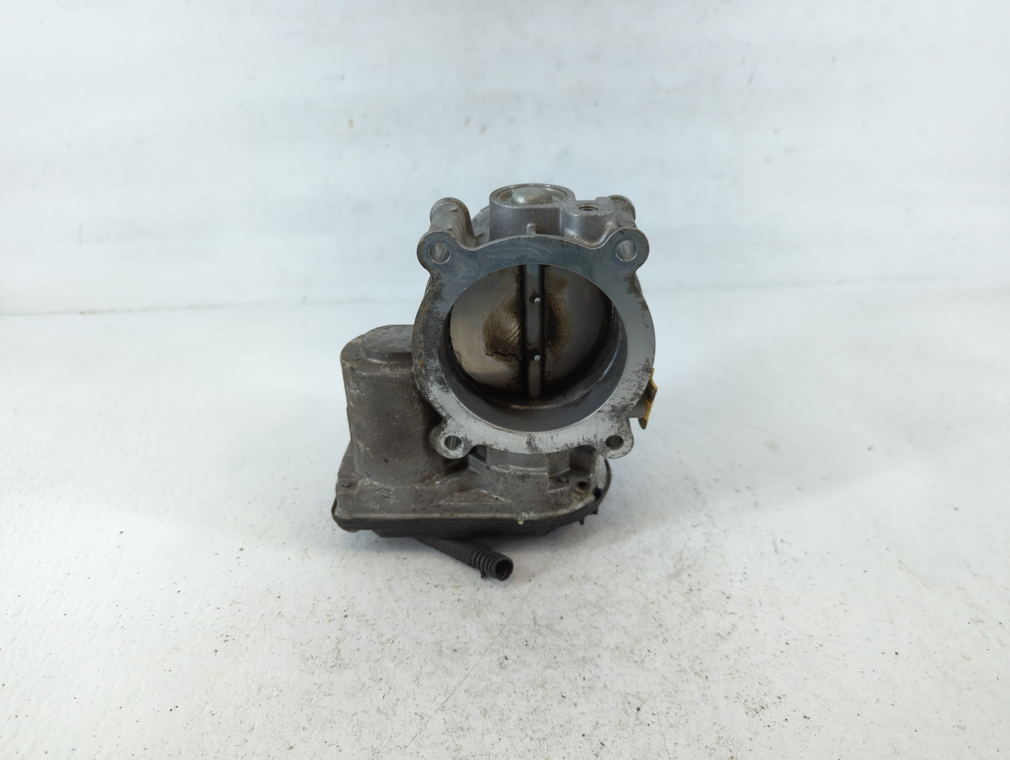 2011-2017 Ford Mustang Throttle Body P/N:AT4E-EH 140244004644 Fits Fits 2011 2012 2013 2014 2015 2016 2017 2018 2019 OEM Use