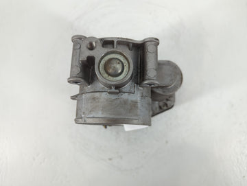 2011-2017 Ford Mustang Throttle Body P/N:PBT-GF20 GS20 2F1607B-0767 Fits Fits 2011 2012 2013 2014 2015 2016 2017 2018 2019 OEM Used Auto Parts
