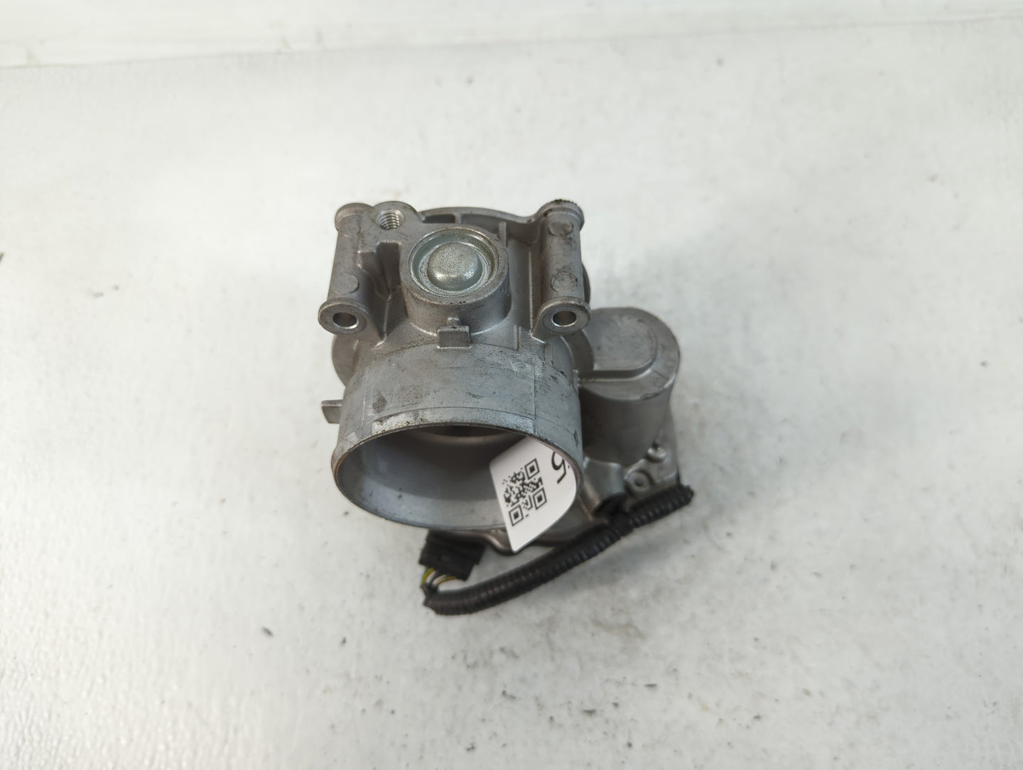 2014 Ford Mustang Throttle Body P/N:12601677 EA, RMA72-11, 12634263 0913 Fits OEM Used Auto Parts - Oemusedautoparts1.com
