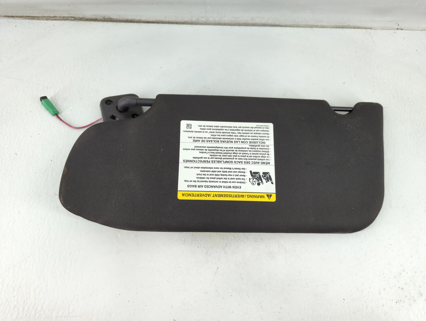 2013-2019 Ford Taurus Sun Visor Shade Replacement Passenger Right Mirror Fits OEM Used Auto Parts - Oemusedautoparts1.com