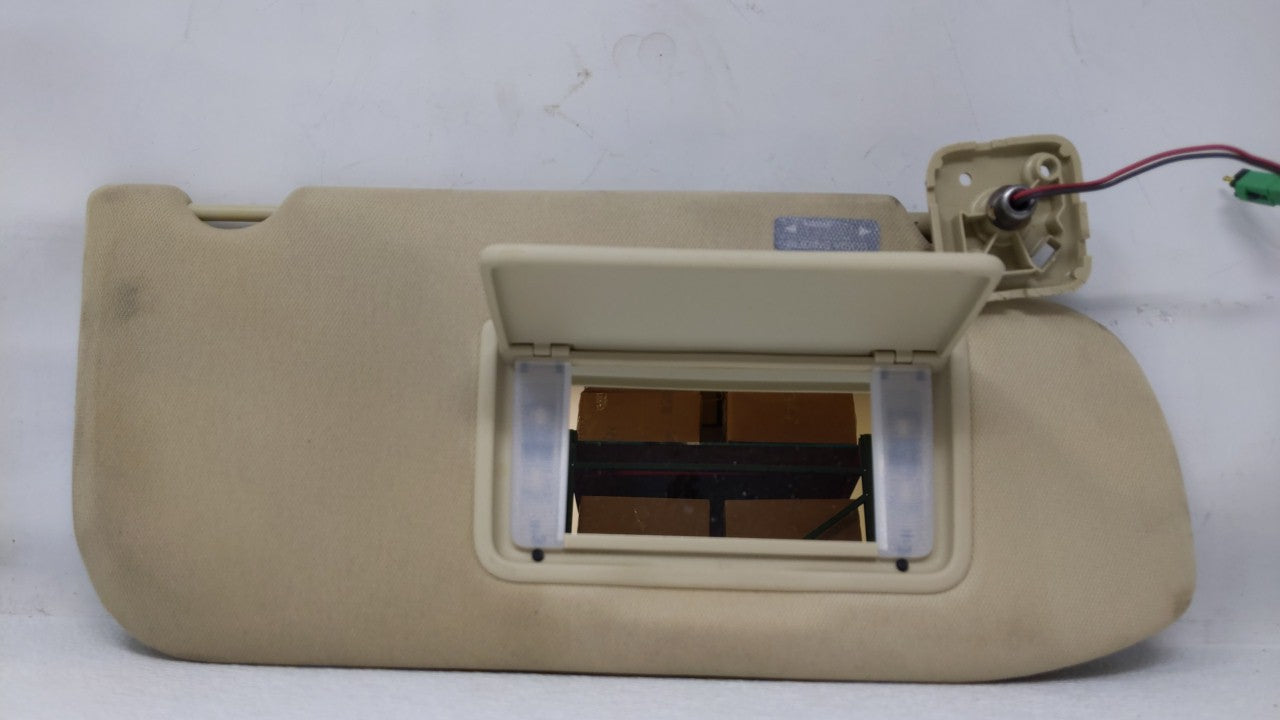 2013-2019 Ford Taurus Sun Visor Shade Replacement Passenger Right Mirror Fits OEM Used Auto Parts - Oemusedautoparts1.com