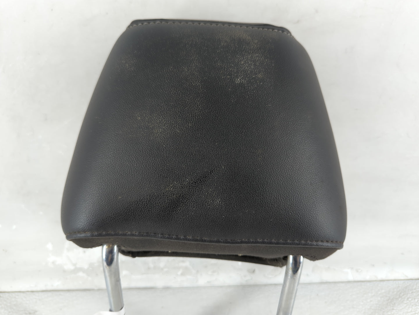 2013-2019 Ford Taurus Headrest Head Rest Front Driver Passenger Seat Fits Fits 2013 2014 2015 2016 2017 2018 2019 OEM Used A