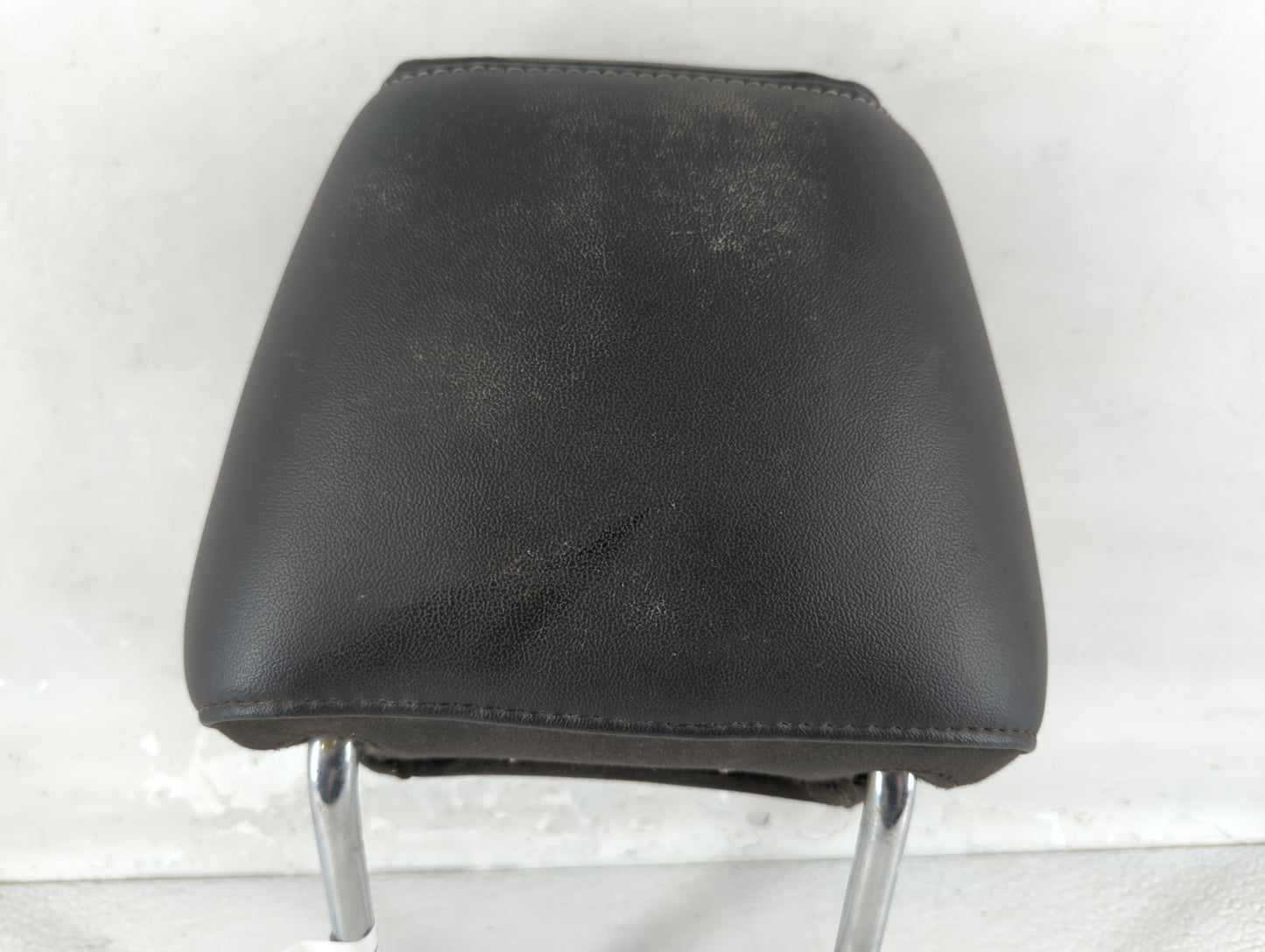 2013-2019 Ford Taurus Headrest Head Rest Front Driver Passenger Seat Fits Fits 2013 2014 2015 2016 2017 2018 2019 OEM Used A