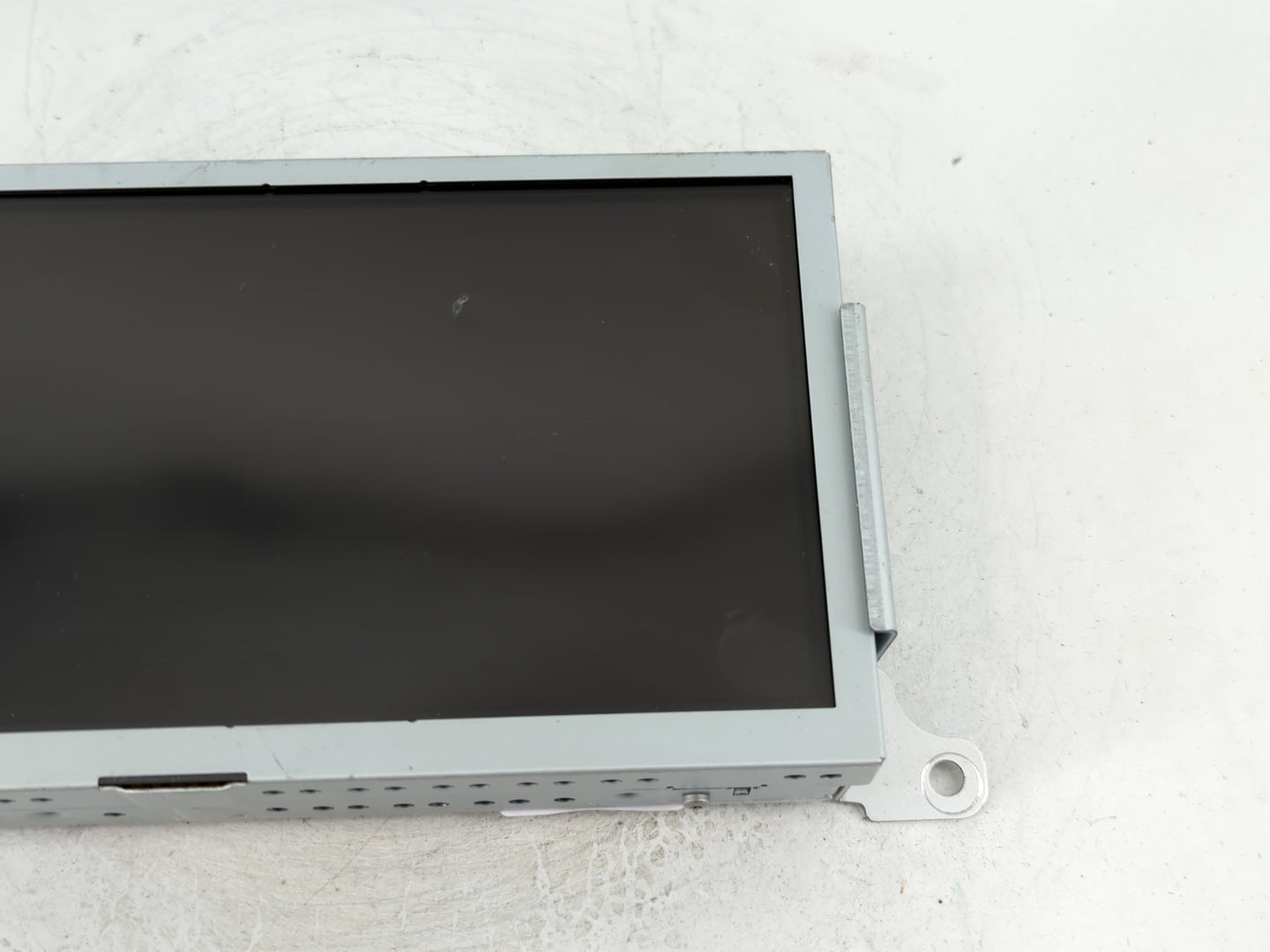 2013-2016 Ford Taurus Radio AM FM Cd Player Receiver Replacement P/N:DG1T-18B955-FB Fits Fits 2013 2014 2015 2016 OEM Used A