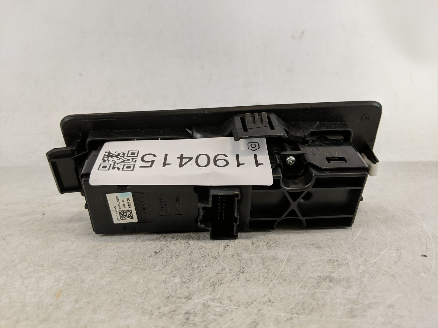 2013-2019 Ford Taurus Master Power Window Switch Replacement Driver Side Left P/N:DG13 14B133 AF3JA6 Fits OEM Used Auto Part