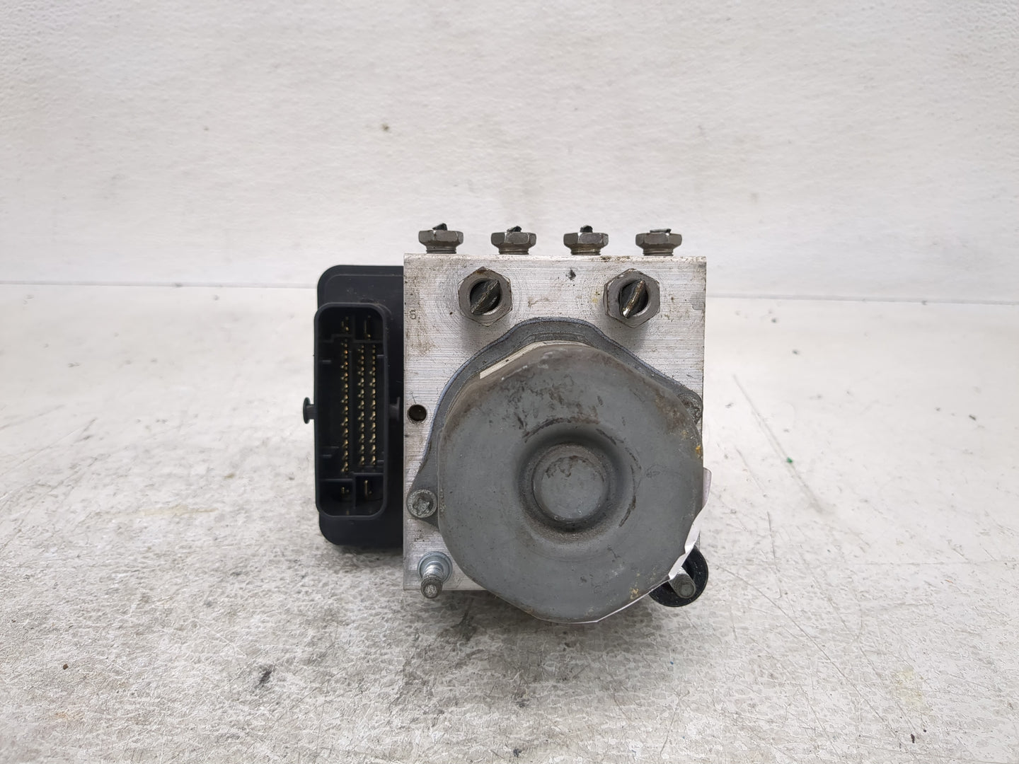 2014-2019 Ford Taurus ABS Pump Control Module Replacement P/N:0265956047 2265106512 Fits Fits 2014 2015 2016 2017 2018 2019 