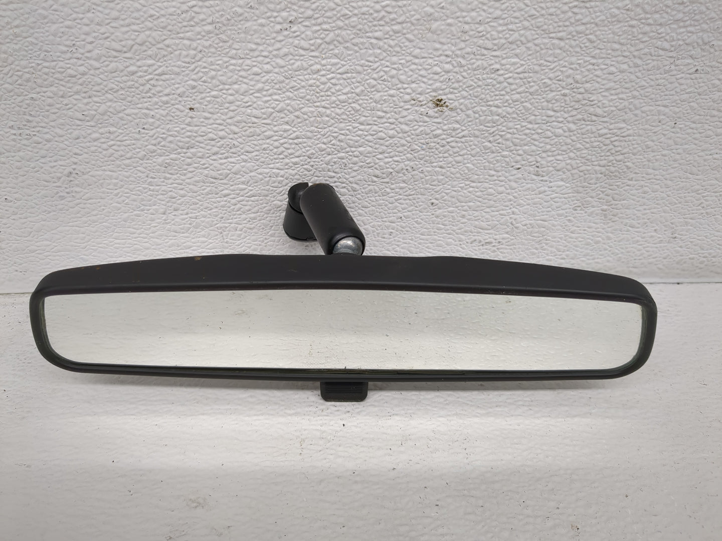 2000-2019 Ford Taurus Interior Rear View Mirror Replacement OEM P/N:E8011083 Fits OEM Used Auto Parts - Oemusedautoparts1.co