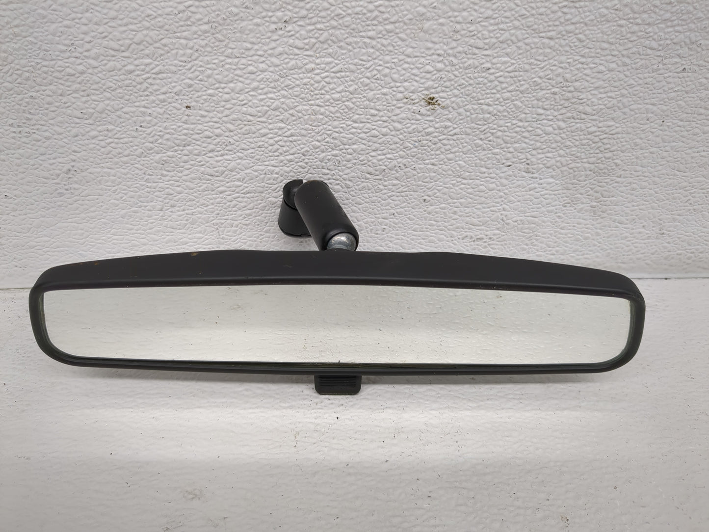 2000-2019 Ford Taurus Interior Rear View Mirror Replacement OEM P/N:E8011083 Fits OEM Used Auto Parts - Oemusedautoparts1.co