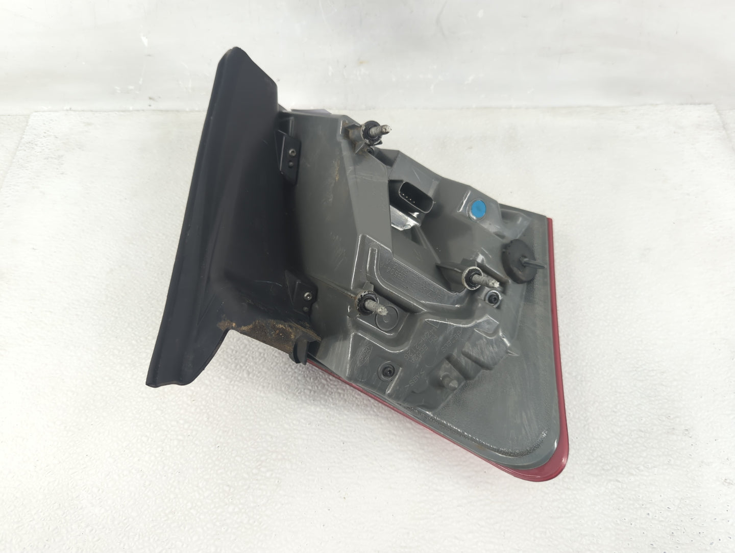 2013-2019 Ford Taurus Tail Light Assembly Passenger Right OEM P/N:DG13-13404-A DG13-13B504-A Fits OEM Used Auto Parts - Oemu
