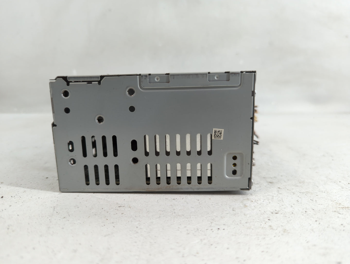 2014 Ford Taurus Radio AM FM Cd Player Receiver Replacement P/N:CQ-FJ32E1UMB Fits OEM Used Auto Parts - Oemusedautoparts1.co