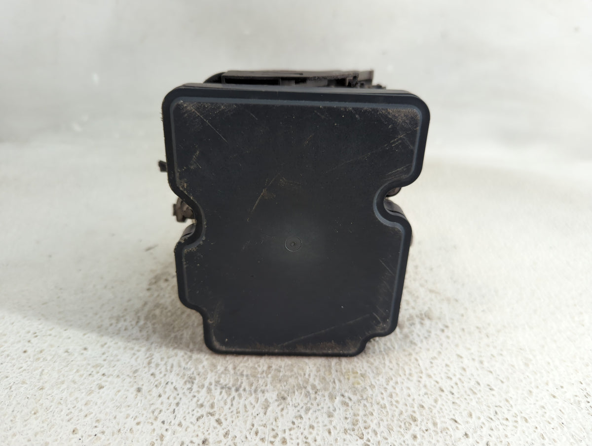 2013-2014 Ford Taurus Anti-Lock Brake ABS Pump Module Actuator OEM P/N:DG13-2C405-A Fits Fits 2013 2014 OEM Used Auto Parts 