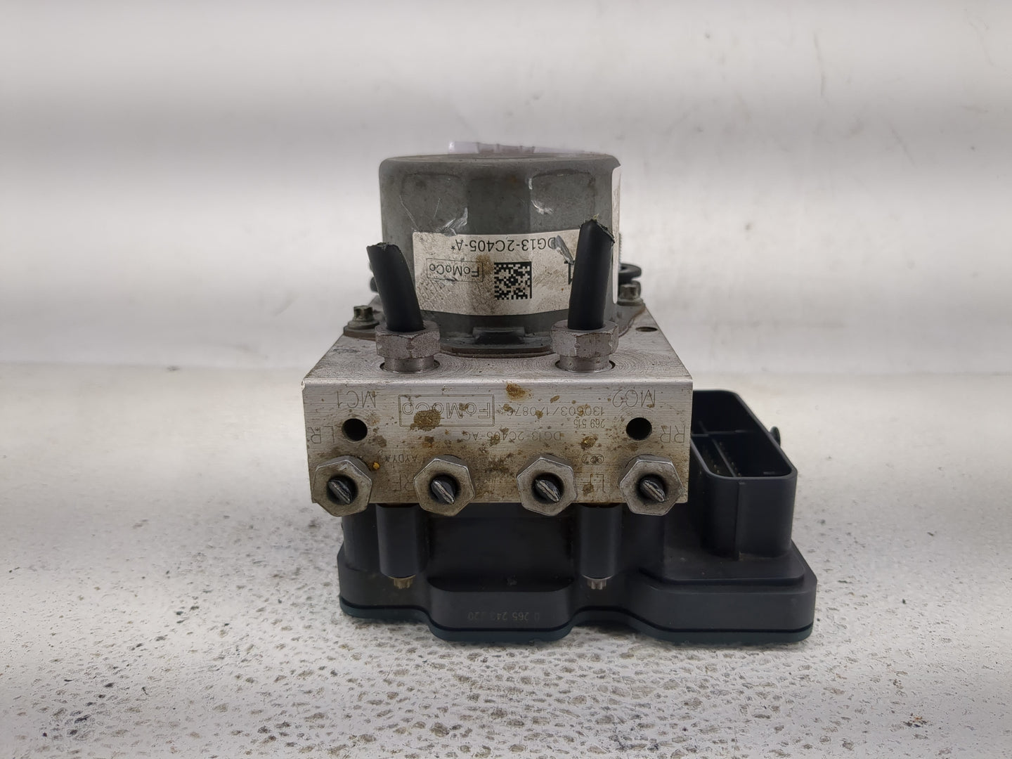 2013-2014 Ford Taurus ABS Pump Control Module Replacement P/N:DG13-2C405-A Fits Fits 2013 2014 OEM Used Auto Parts - Oemused