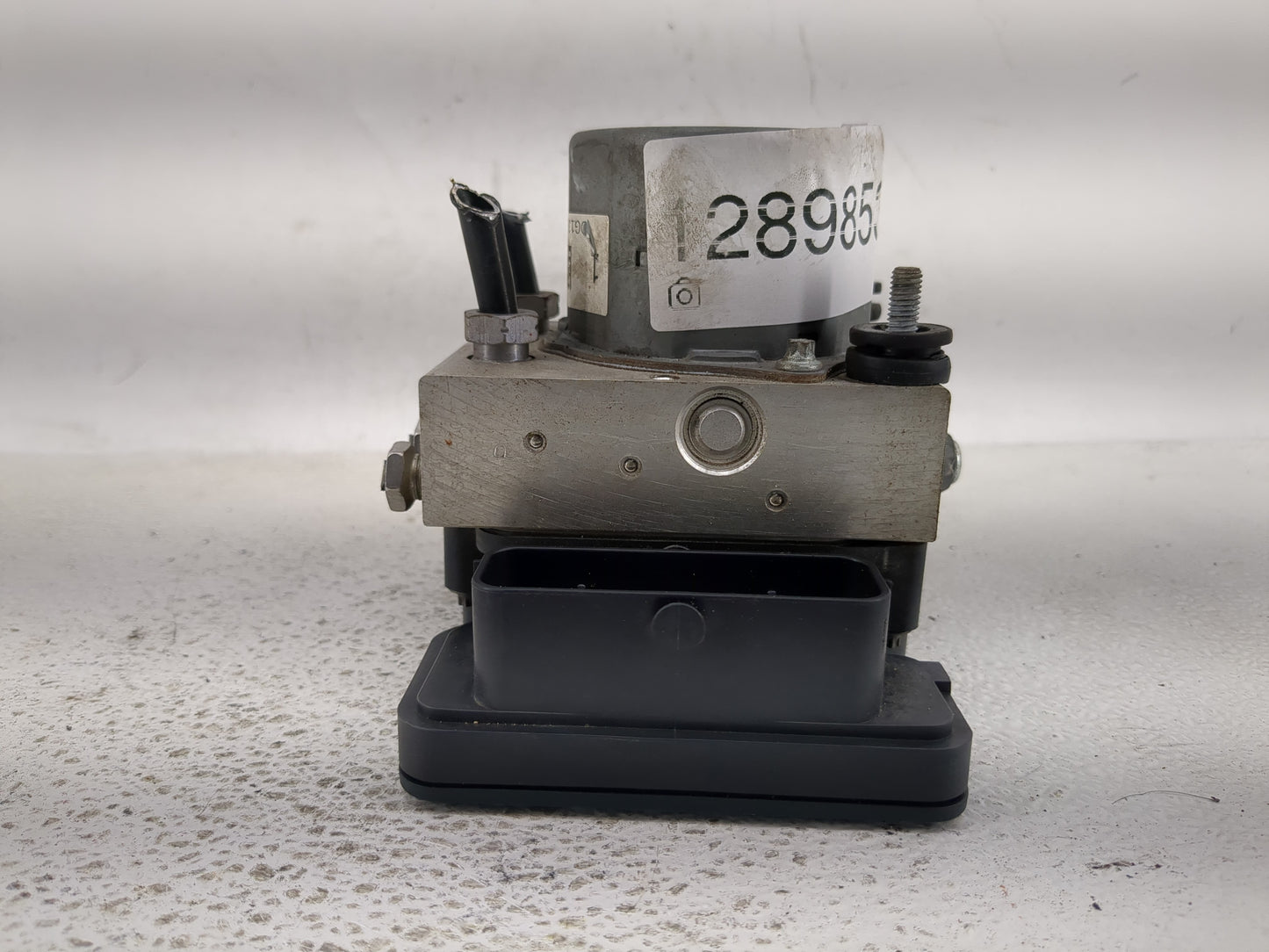 2013-2014 Ford Taurus ABS Pump Control Module Replacement P/N:DG13-2C405-A Fits Fits 2013 2014 OEM Used Auto Parts - Oemused