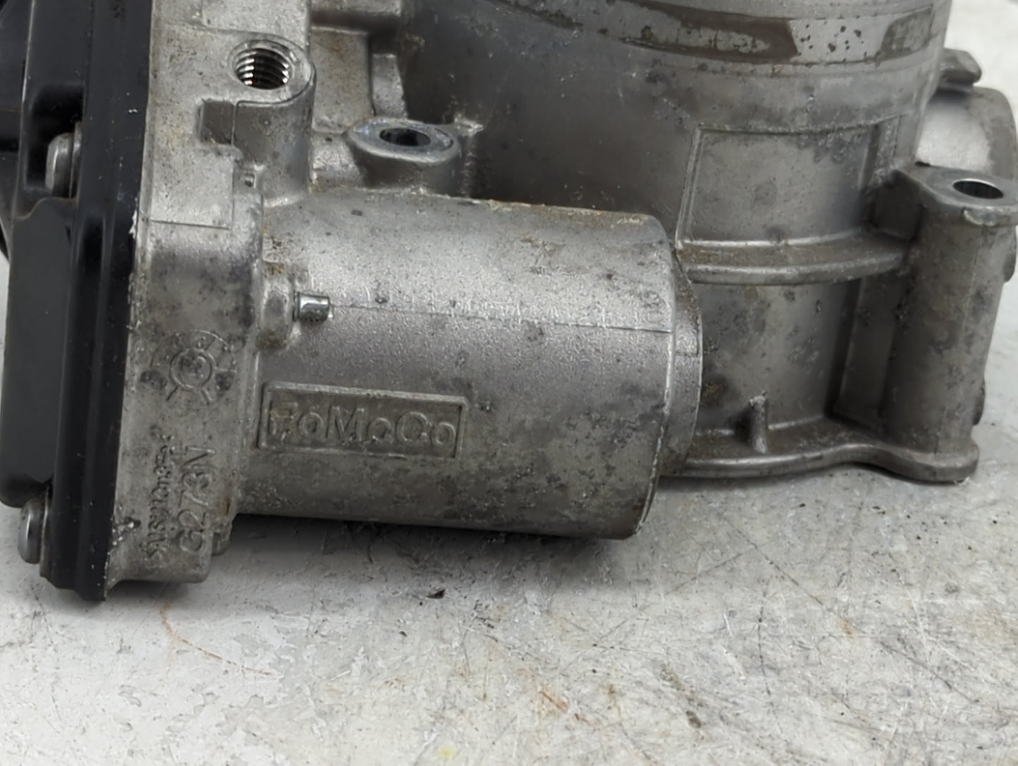 2013-2019 Ford Taurus Throttle Body P/N:61301P-0310 Fits Fits 2011 2012 2013 2014 2015 2016 2017 2018 2019 OEM Used Auto Par