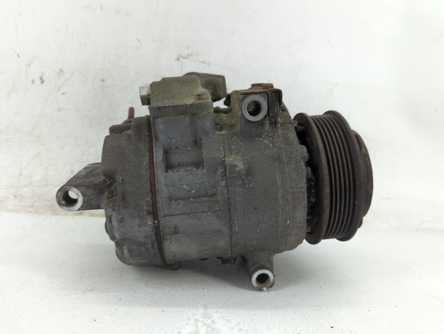 2013-2019 Ford Taurus Alternator Replacement Generator Charging Assembly Engine OEM P/N:DA83-19D629-AF Fits OEM Used Auto Pa