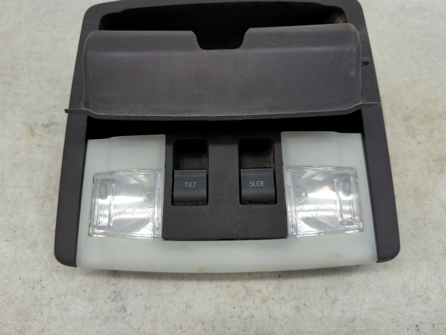 2014 Ford Taurus Overhead Roof Console - Oemusedautoparts1.com