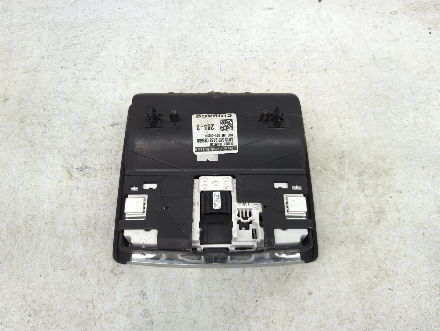 2014 Ford Taurus Overhead Roof Console - Oemusedautoparts1.com
