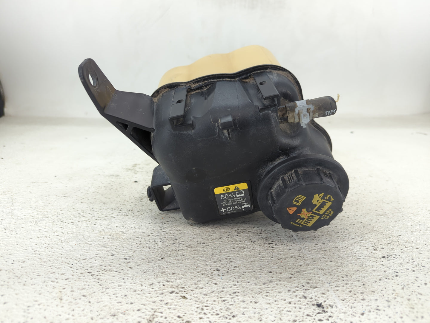 2012-2019 Ford Taurus Radiator Coolant Overflow Expansion Tank Bottle - Oemusedautoparts1.com