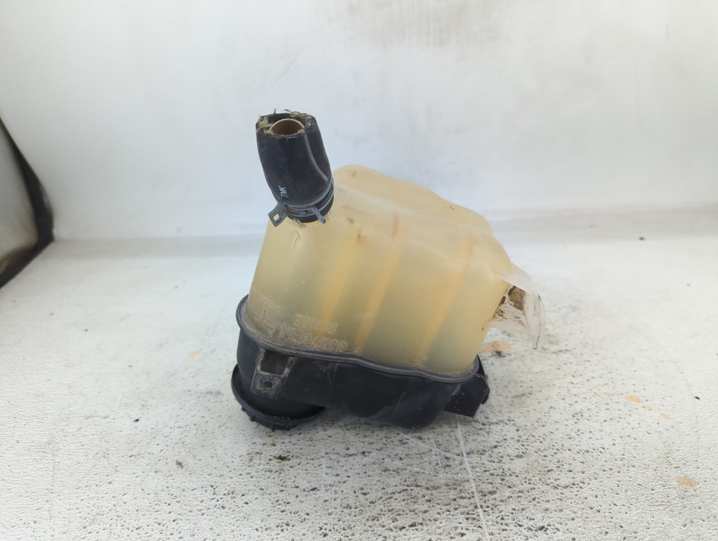 2012-2019 Ford Taurus Radiator Coolant Overflow Expansion Tank Bottle 1432549 - Oemusedautoparts1.com