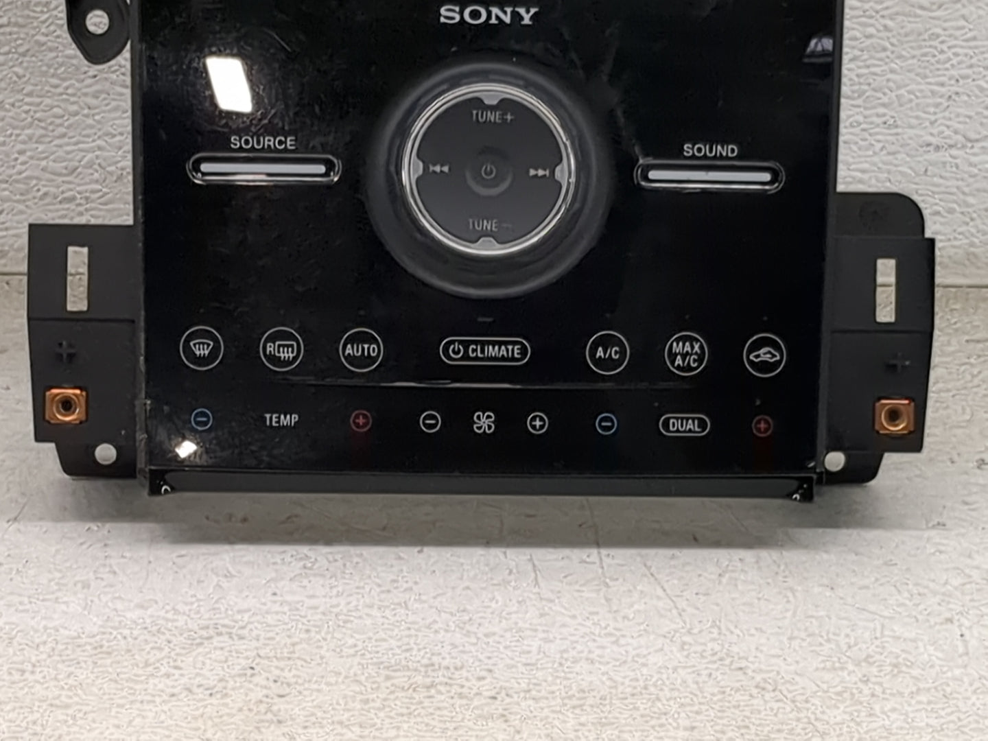 2014 Ford Taurus Am Fm Cd Player Radio Receiver 1468430 - Oemusedautoparts1.com