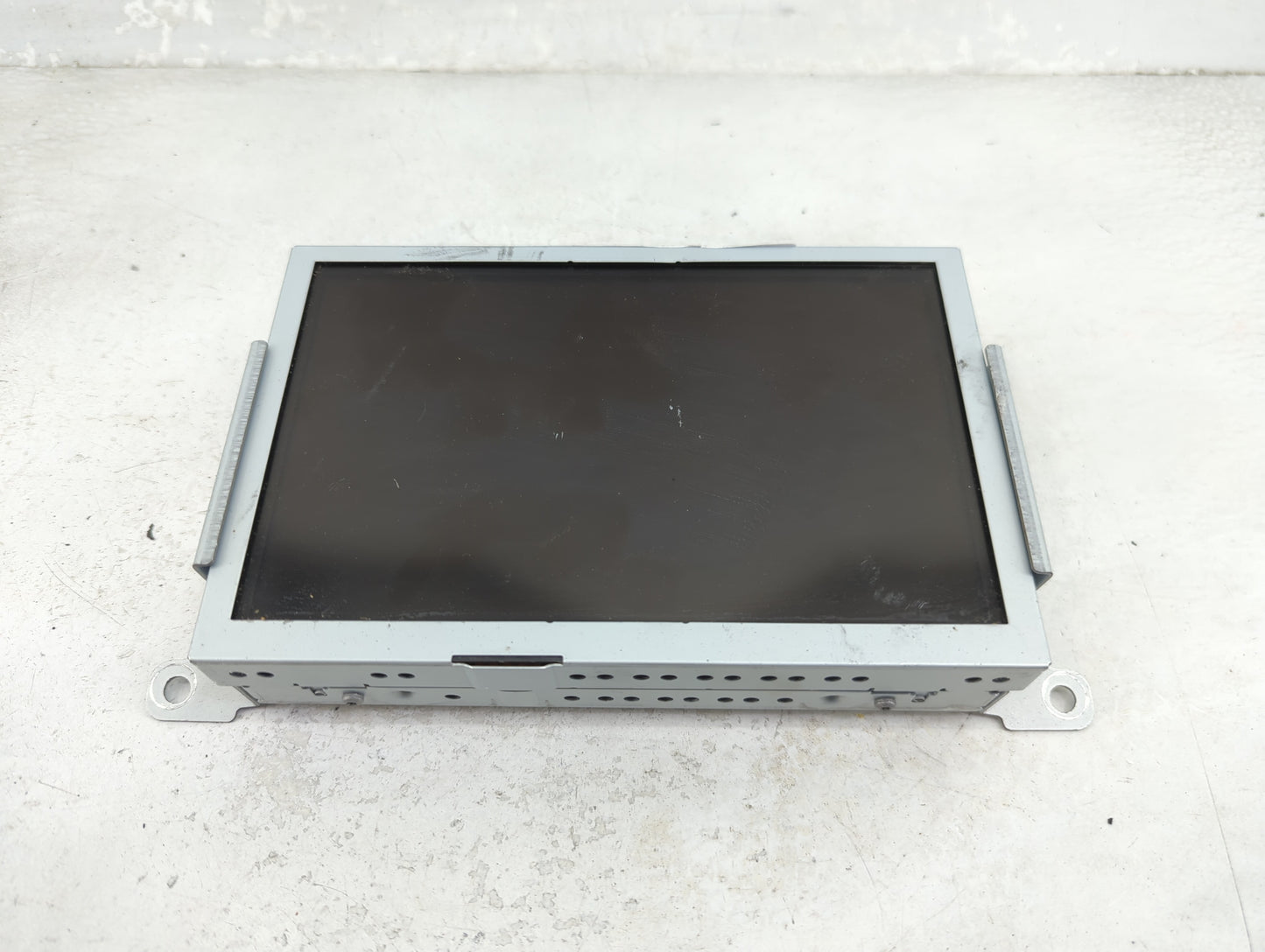 2013-2016 Ford Taurus Radio Display Info Screen Oem 1468525 - Oemusedautoparts1.com