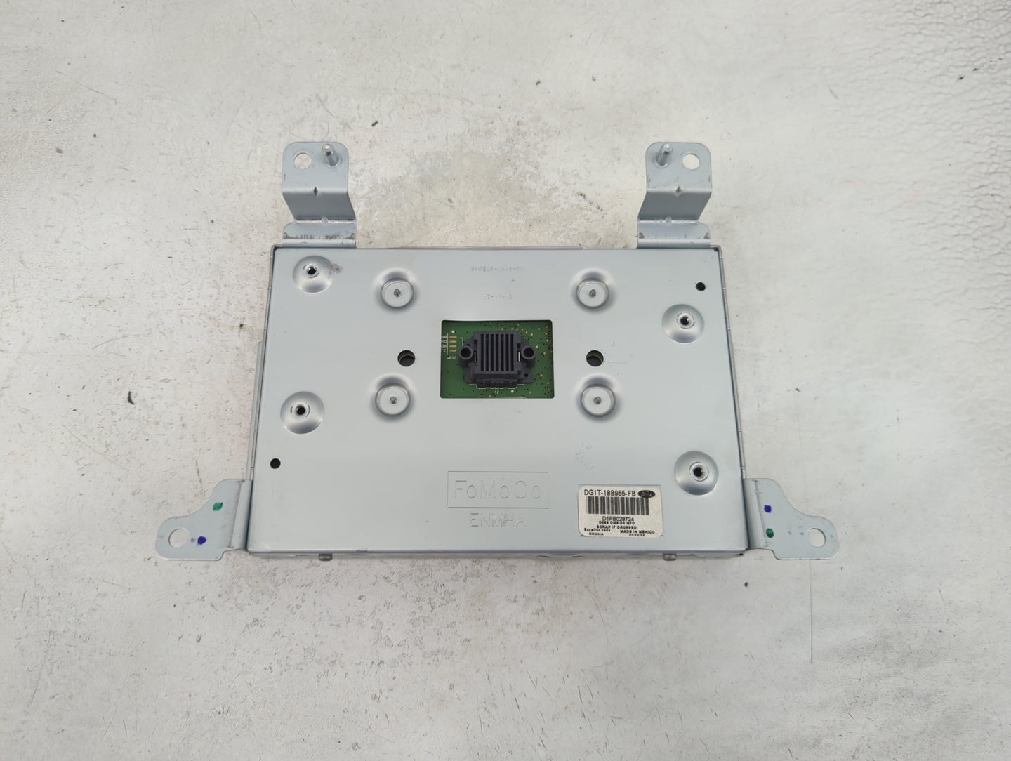 2013-2016 Ford Taurus Radio Display Info Screen Oem 1468525 - Oemusedautoparts1.com