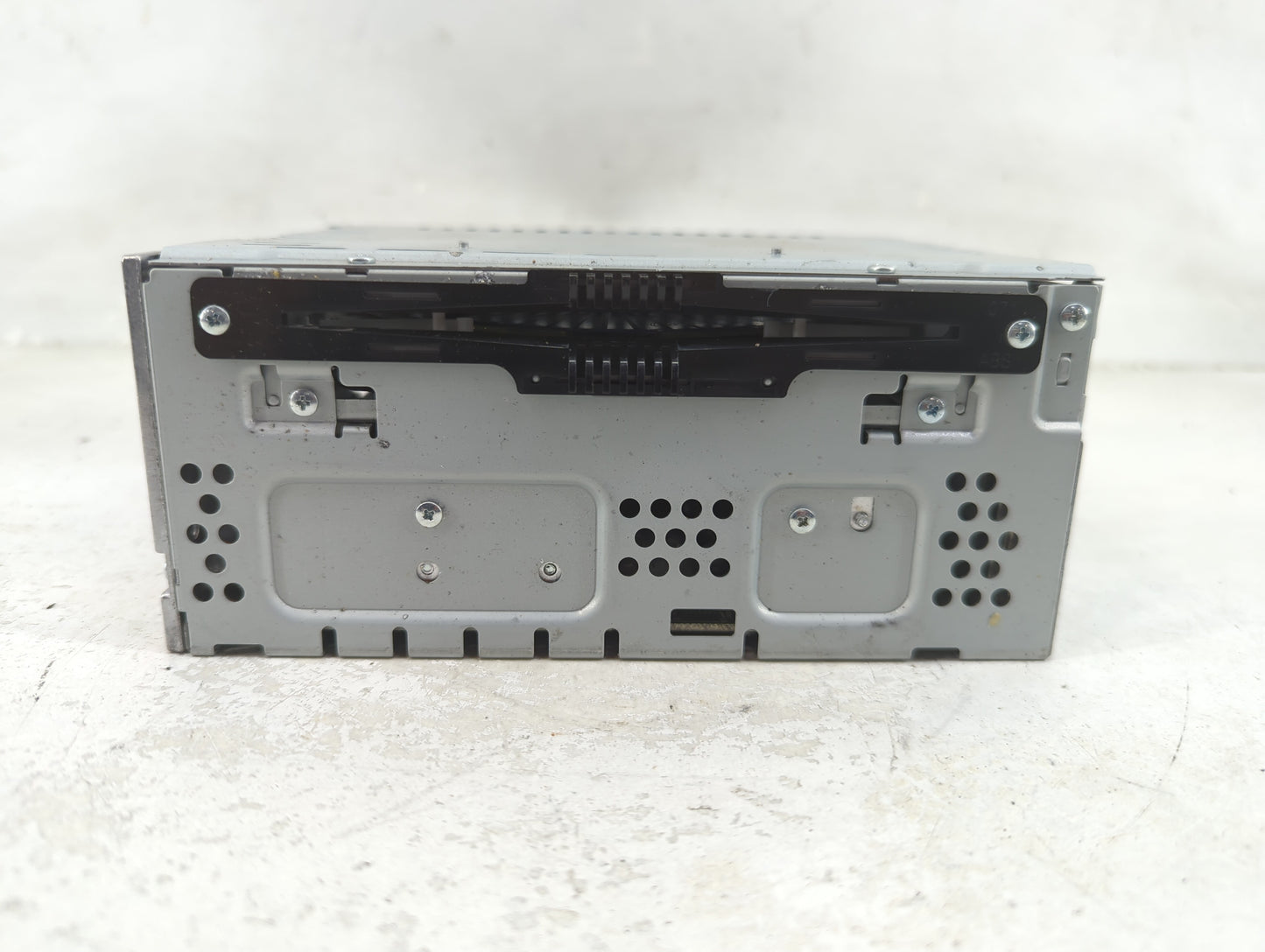 2013-2015 Ford Taurus Radio AM FM Cd Player Receiver Replacement P/N:CQ-FJ32E0UMB Fits Fits 2013 2014 2015 OEM Used Auto Par