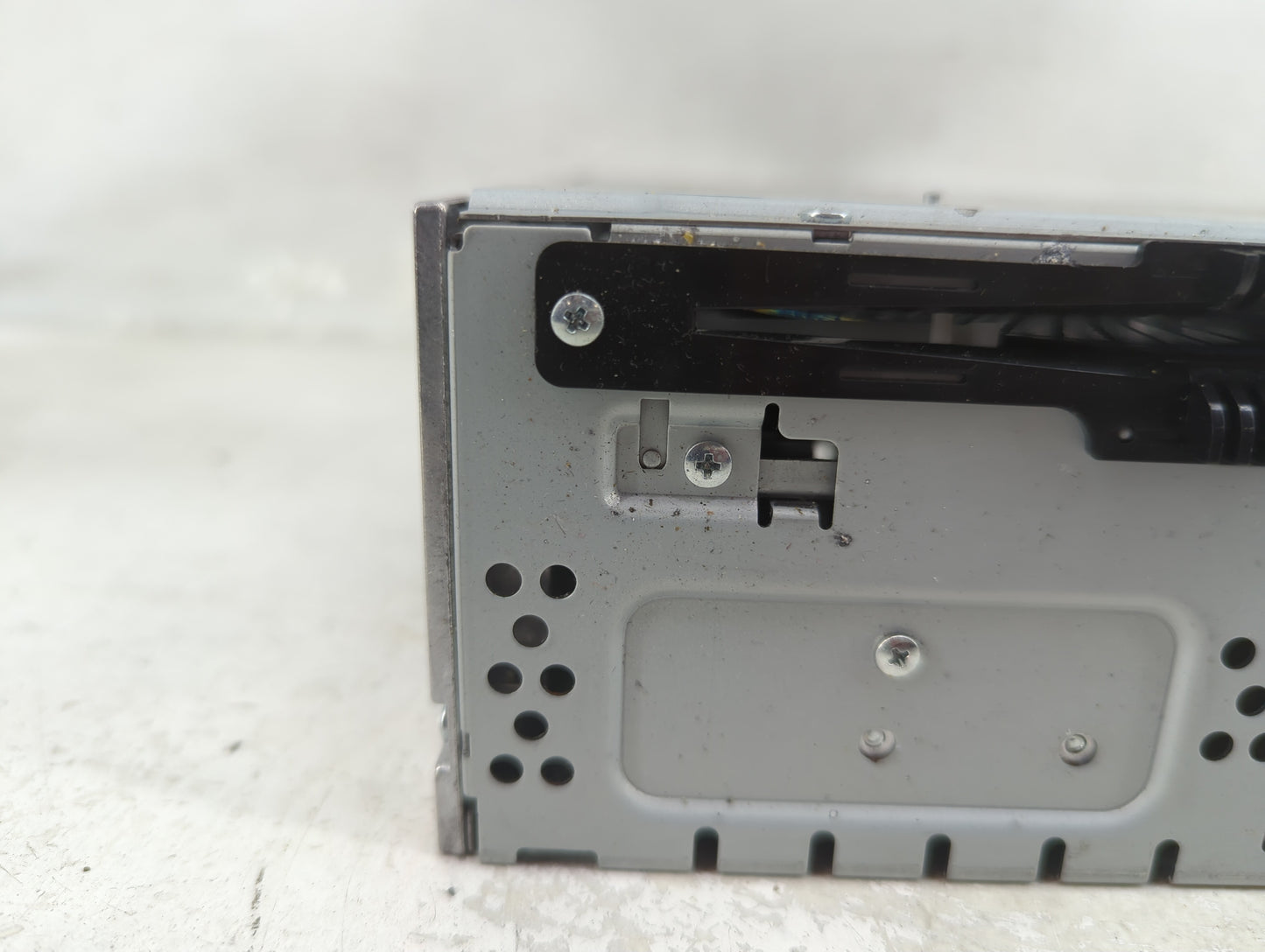 2013-2015 Ford Taurus Radio AM FM Cd Player Receiver Replacement P/N:CQ-FJ32E0UMB Fits Fits 2013 2014 2015 OEM Used Auto Par