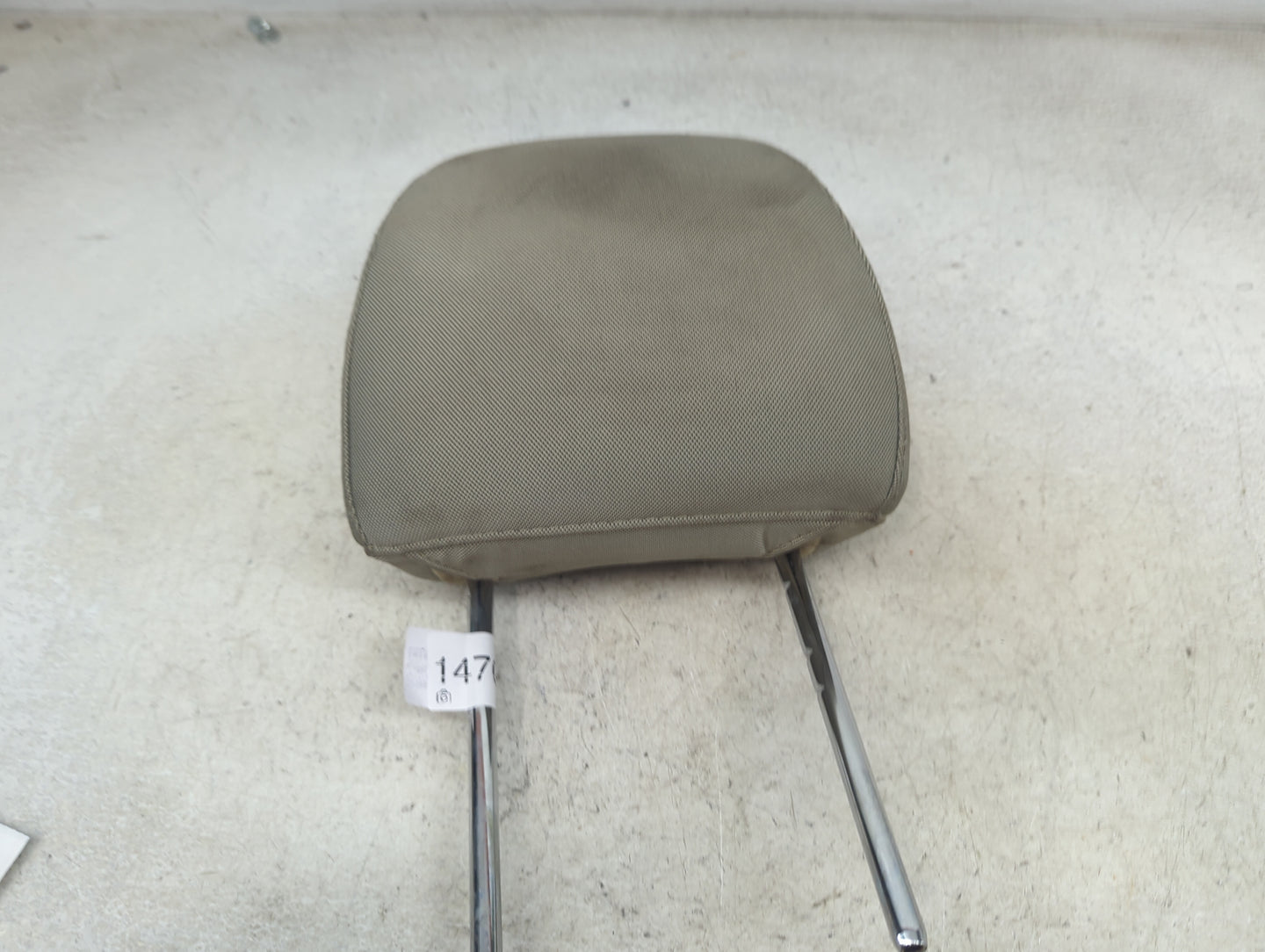 2013-2019 Ford Taurus Headrest Head Rest Front Driver Passenger Seat Fits Fits 2013 2014 2015 2016 2017 2018 2019 OEM Used A