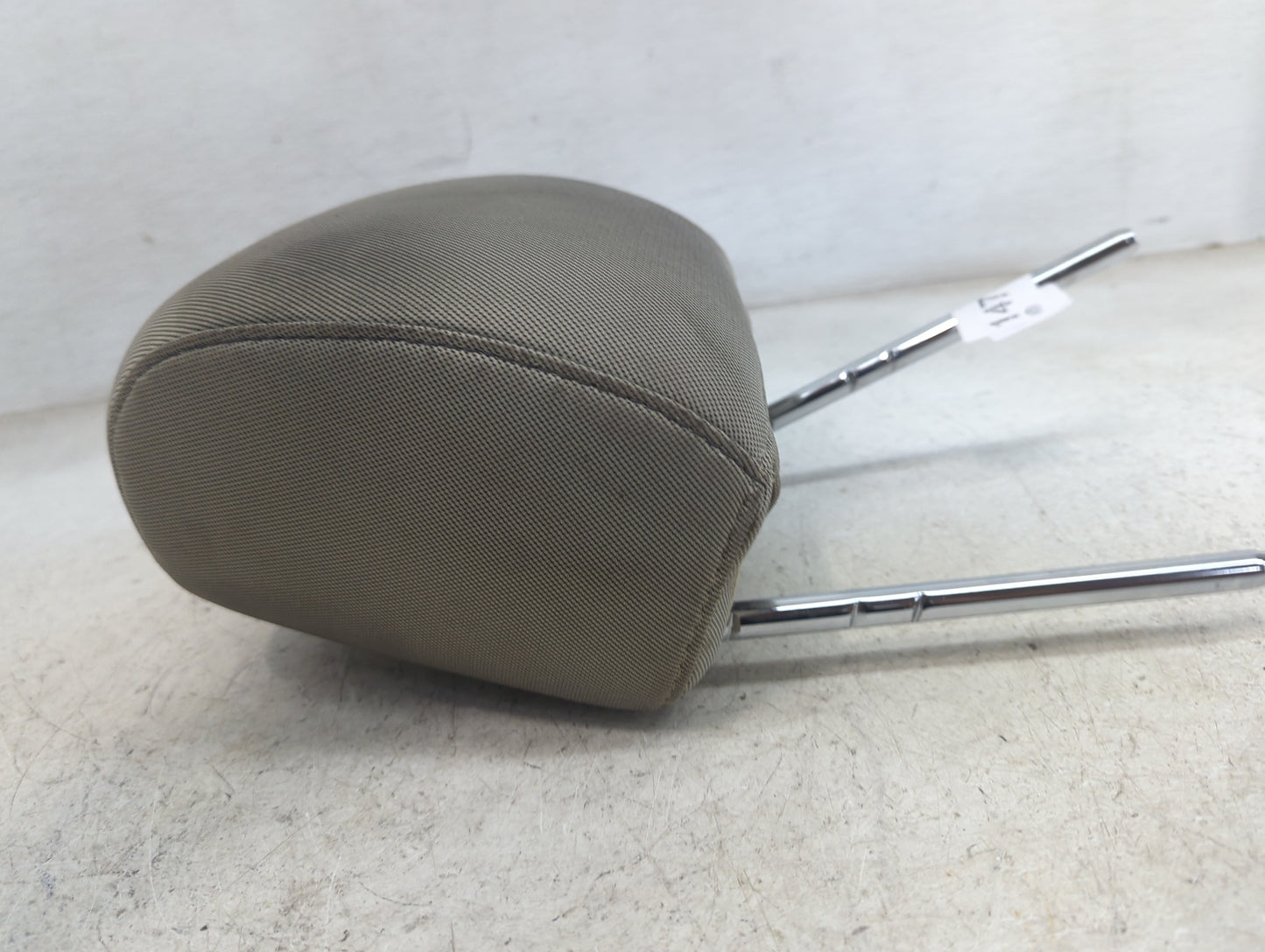 2013-2019 Ford Taurus Headrest Head Rest Front Driver Seat Ivory - Oemusedautoparts1.com