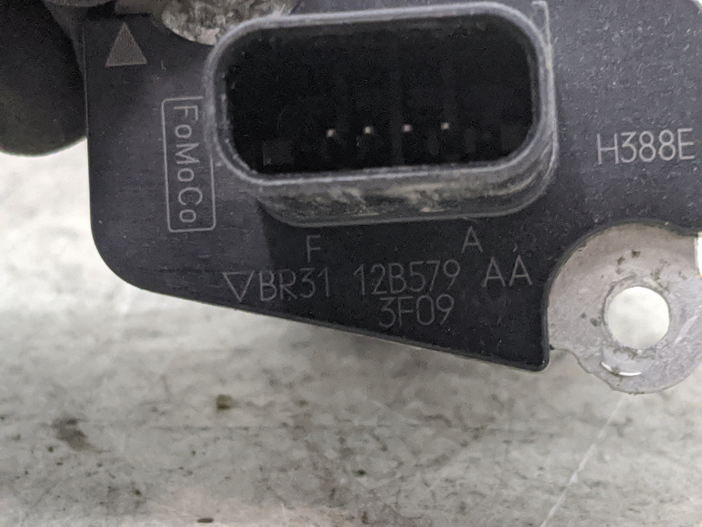 2013-2016 Ford Taurus Mass Air Flow Meter Maf 1486011 - Oemusedautoparts1.com