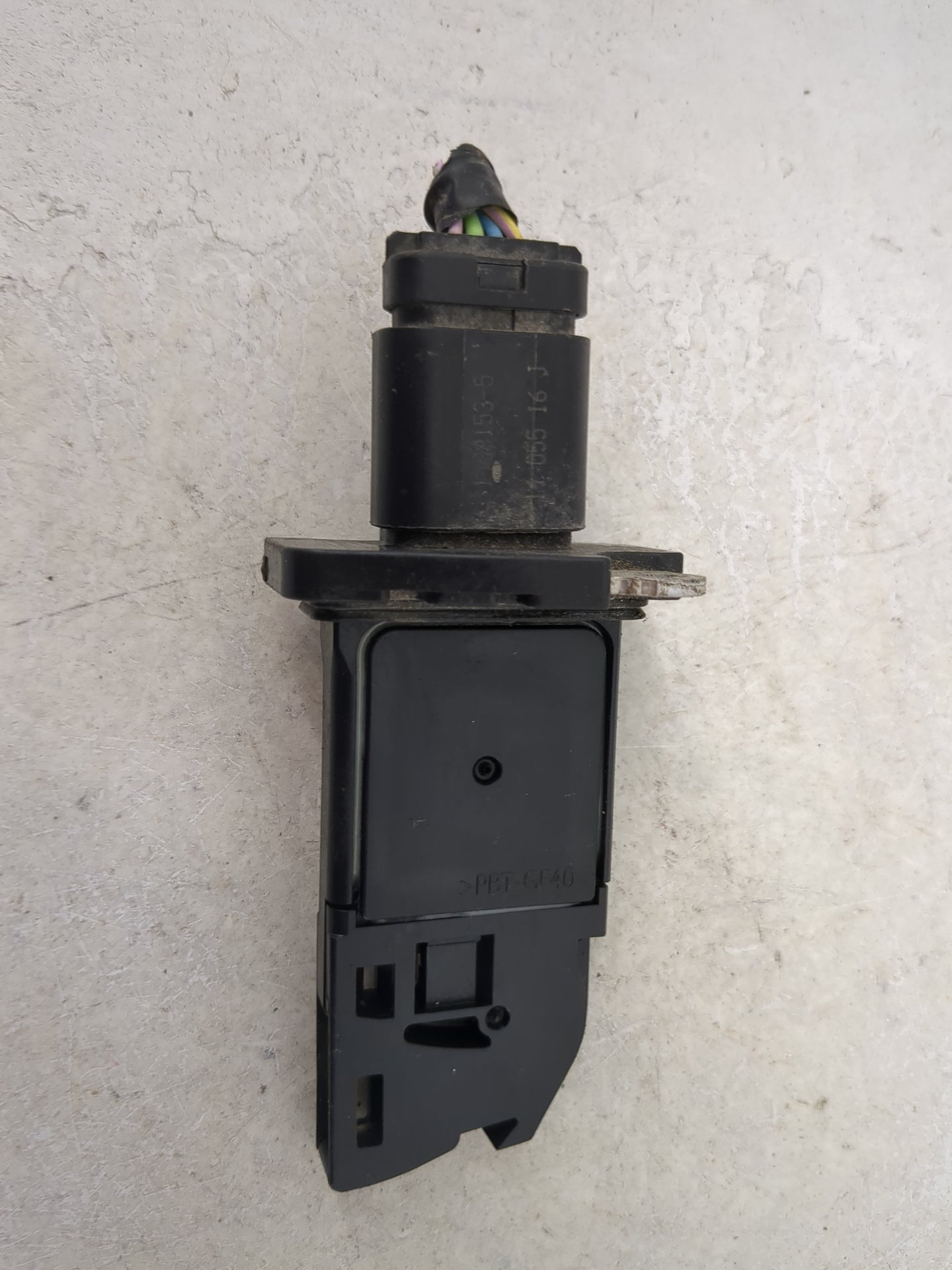 2013-2016 Ford Taurus Mass Air Flow Meter Maf 1486055 - Oemusedautoparts1.com