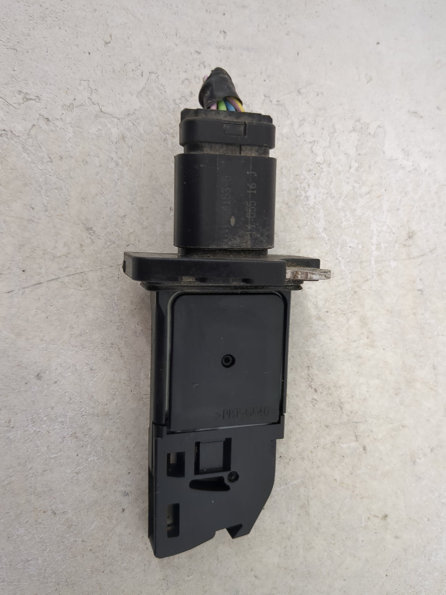 2013-2016 Ford Taurus Mass Air Flow Meter Maf 1486055 - Oemusedautoparts1.com