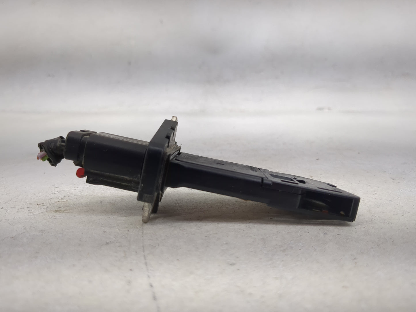 2013-2016 Ford Taurus Mass Air Flow Meter Maf 1486055 - Oemusedautoparts1.com