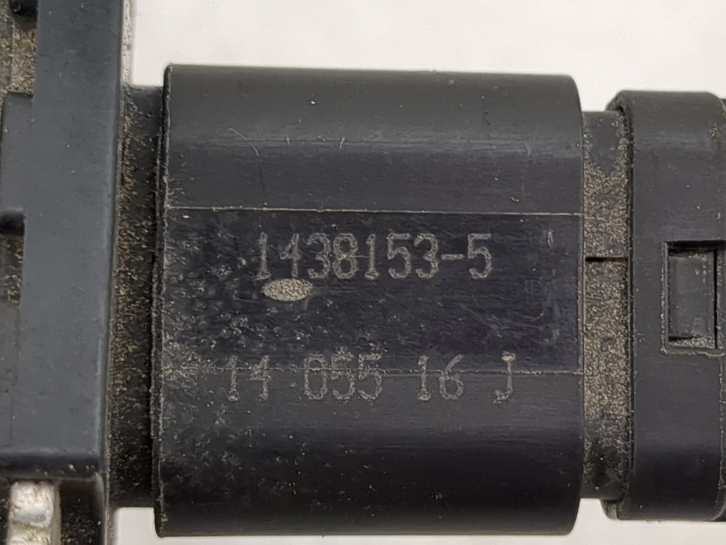 2013-2016 Ford Taurus Mass Air Flow Meter Maf 1486055 - Oemusedautoparts1.com
