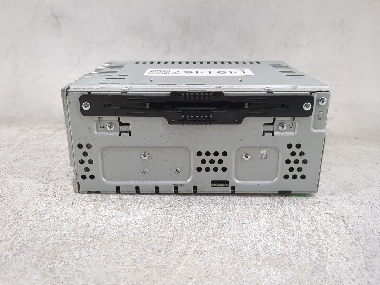 2013-2015 Ford Taurus Radio AM FM Cd Player Receiver Replacement P/N:DG1T-19C107-HD Fits Fits 2013 2014 2015 OEM Used Auto P