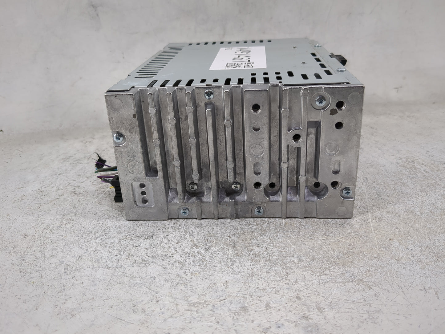 2013-2015 Ford Taurus Radio AM FM Cd Player Receiver Replacement P/N:DG1T-19C107-HD Fits Fits 2013 2014 2015 OEM Used Auto P
