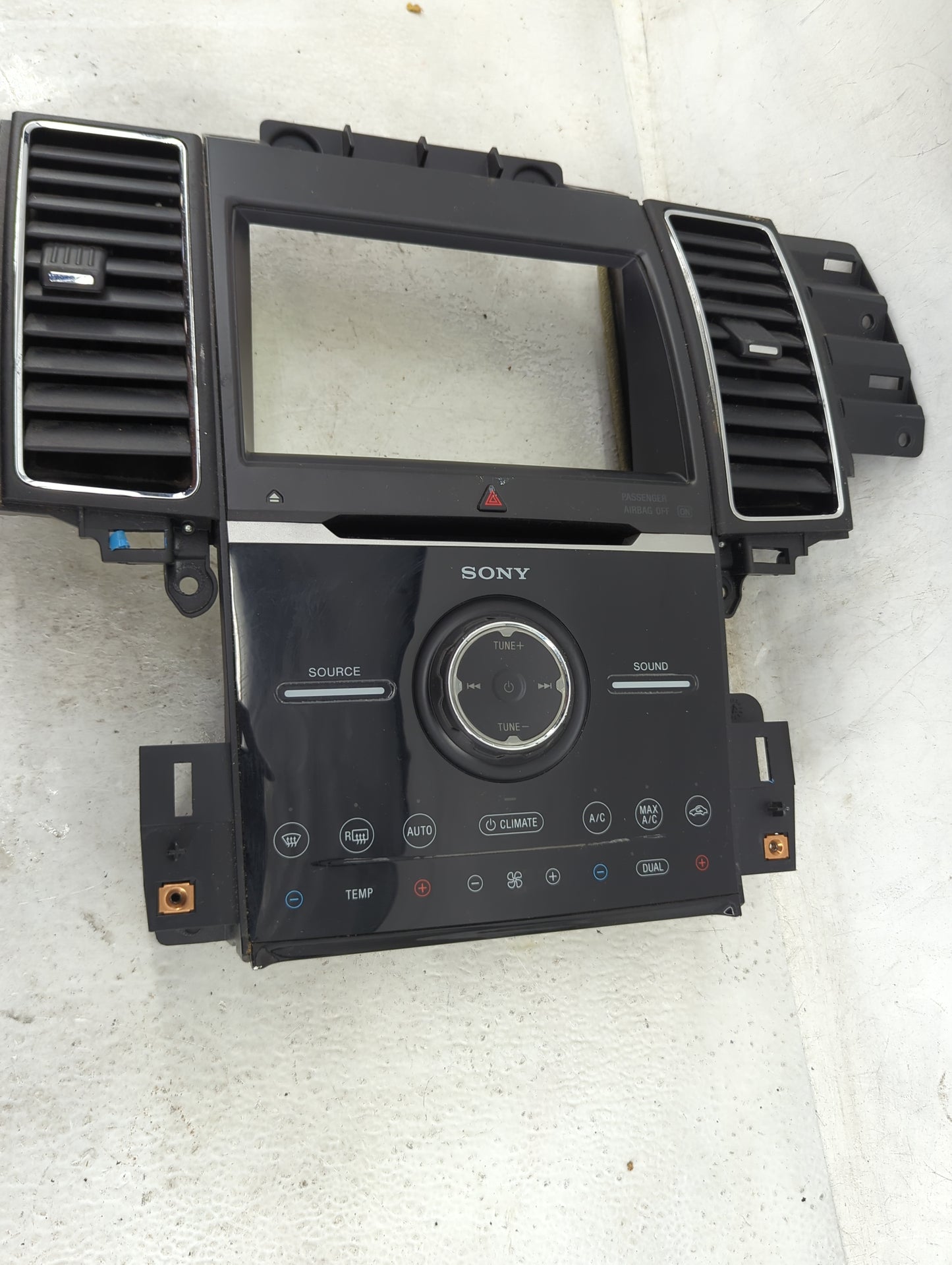 2014-2019 Ford Taurus Radio Control Panel 1491563 - Oemusedautoparts1.com