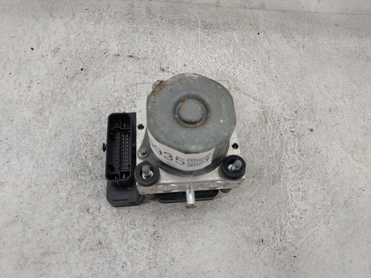 2013-2014 Ford Taurus ABS Pump Control Module Replacement P/N:DG13-2C405-A 0265956047, 2265106512, 0265243330 Fits Fits 2013