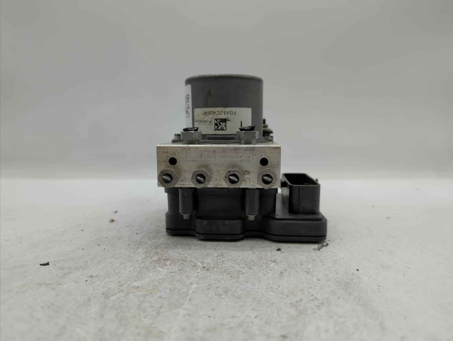 2014-2018 Ford Taurus ABS Pump Control Module Replacement P/N:FG13-2C405-AB DG13-2C405-AG Fits Fits 2014 2015 2016 2017 2018
