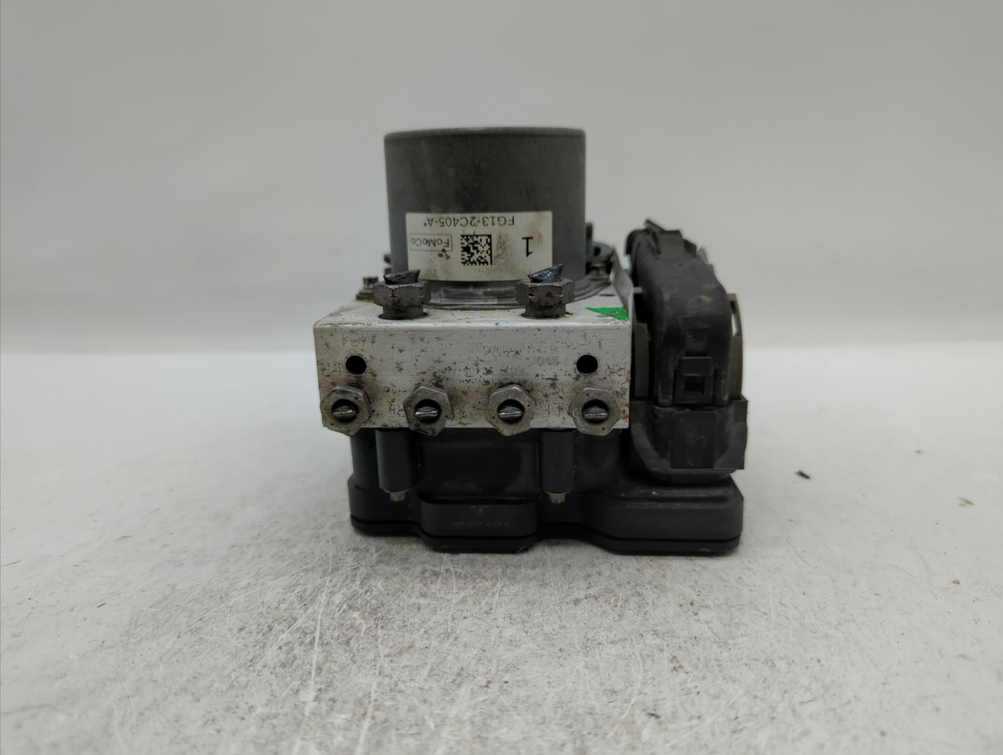 2014-2018 Ford Taurus ABS Pump Control Module Replacement P/N:FG13-2C405-AB DG13-2C405-AG Fits Fits 2014 2015 2016 2017 2018