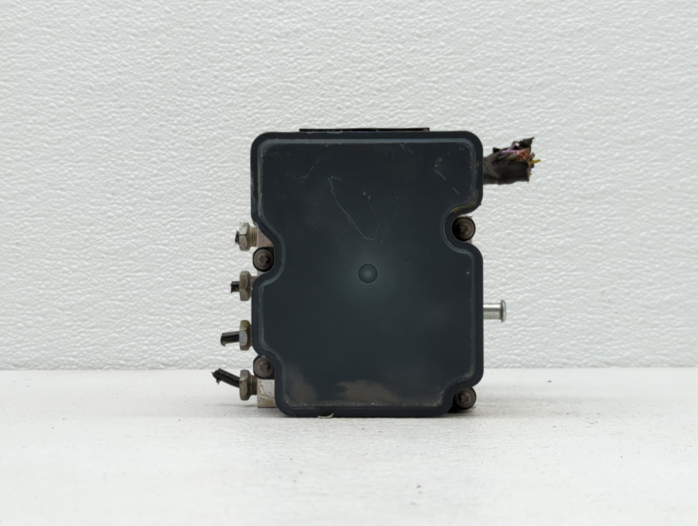 2014-2019 Ford Taurus ABS Pump Control Module Replacement P/N:FG13-2C405-A DG13-2C405-BA Fits Fits 2014 2015 2016 2017 2018 